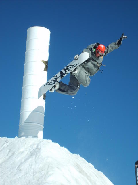 Martin_BacksideAir_2.jpg